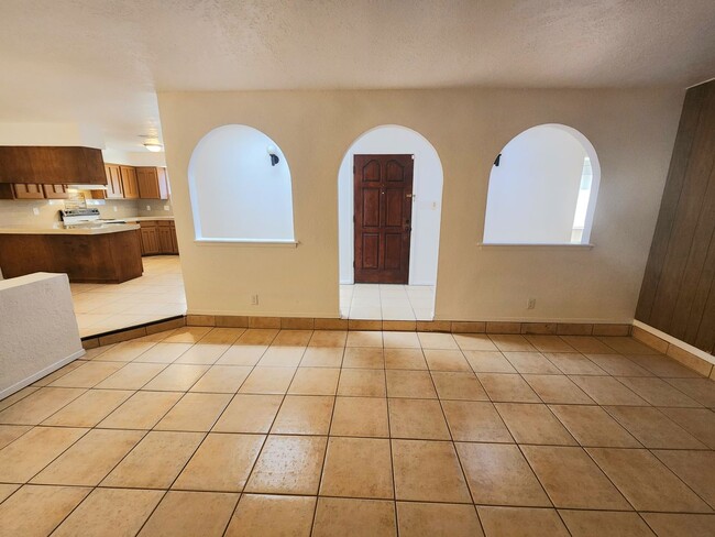 Building Photo - 3004 Missouri Ave