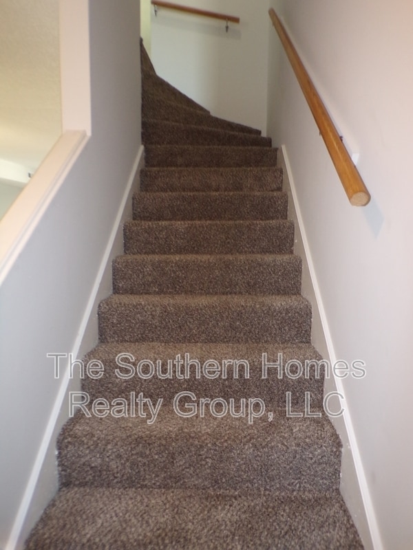 Building Photo - 600 Tellico Ave