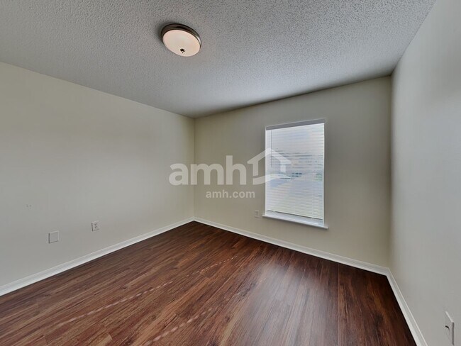 Building Photo - 8255 Settlers Crk Lp