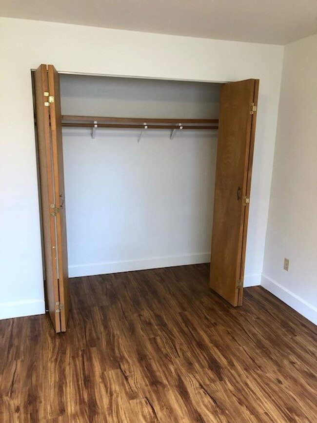 Building Photo - HASHASH BALLARD DUPLEX