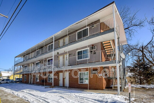 Building Photo - 1015 N 47th Ave