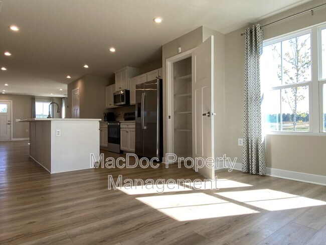 Building Photo - 18422 Centennial Cir