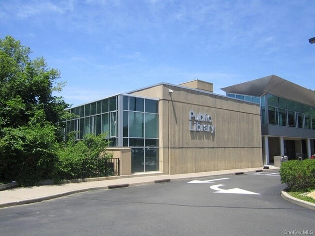 Building Photo - 9 N Maryland Ave