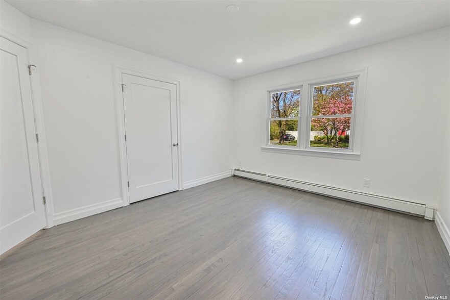 Building Photo - 10 Brompton Pl