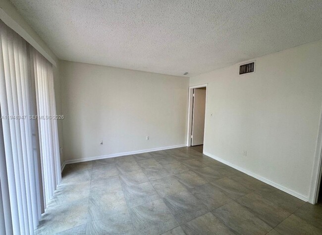 Building Photo - 7795 Grande St