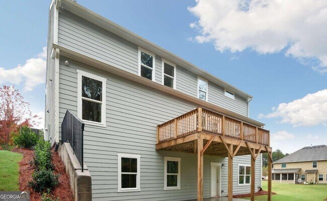 Building Photo - 74 Fairway Dr
