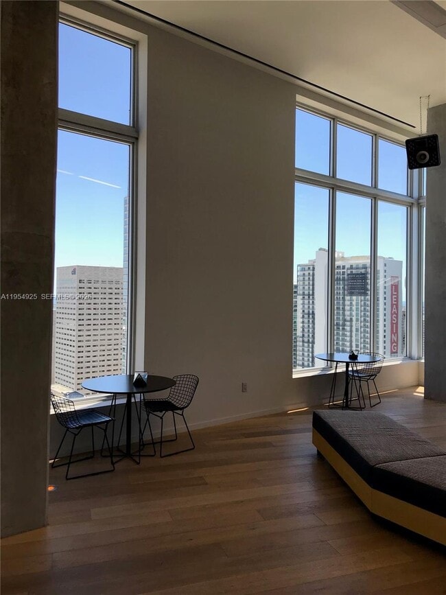 Building Photo - 151 SE 1st St