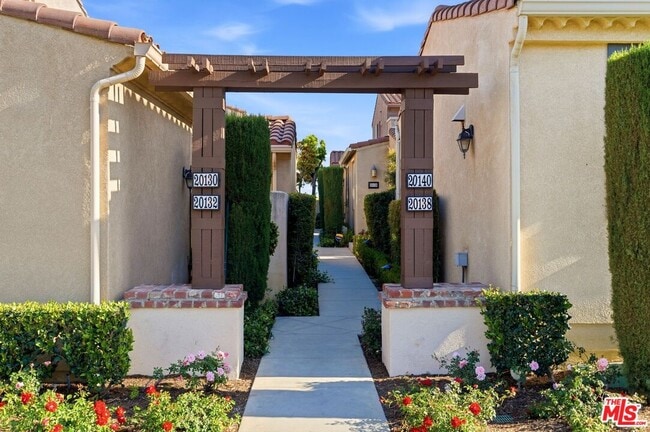 Building Photo - 20140 Pienza Ln