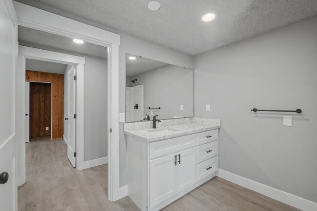 Building Photo - 332 Birch