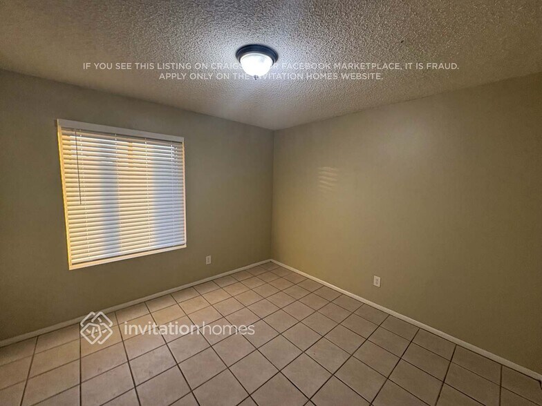 Building Photo - 4220 W Mission Ln