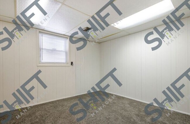 Building Photo - 5671 Christie Ave - Gorgeous 4 Bed