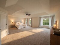 Building Photo - Beautiful 5bed 4bath Home, Nestled in a Prime Plymouth Neighborhood