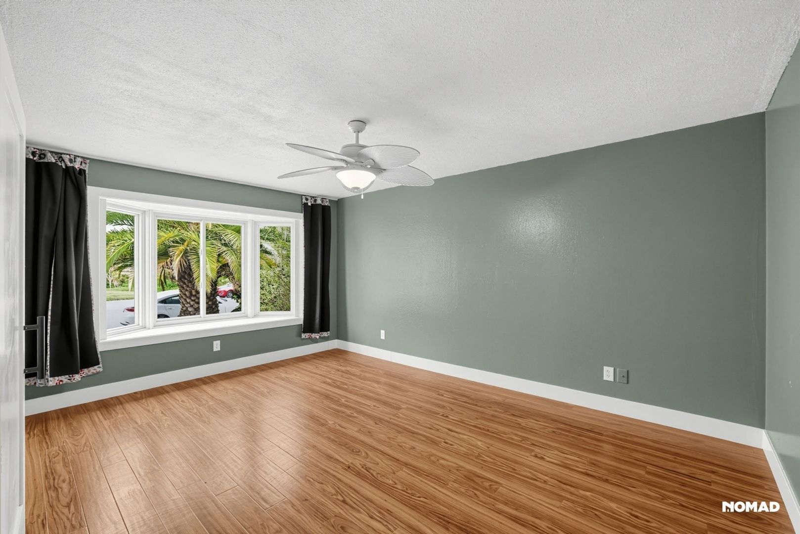 Building Photo - 3059 Rosemont Dr