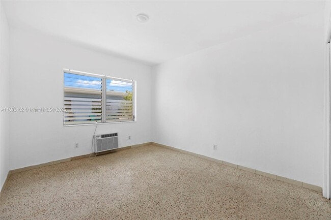 Building Photo - 800 83rd St