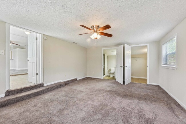 Building Photo - Renovated 3-Bedroom Home in the Heart of M...