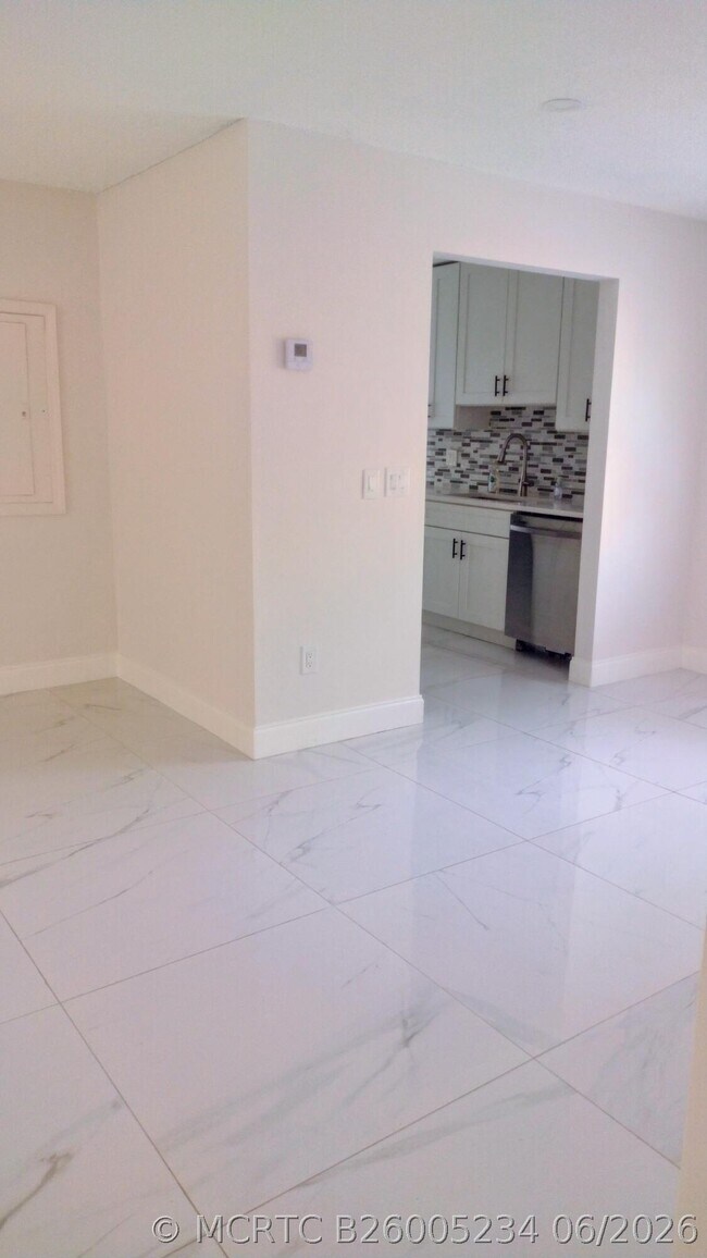 Building Photo - 22682 Family Cir