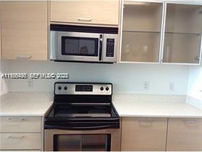 Building Photo - 350 NE 24th St