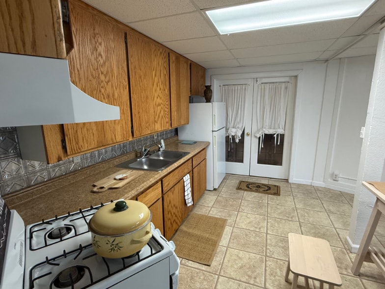 Building Photo - 190 Lubeck Rd