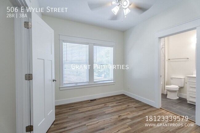 Building Photo - 506 E Wylie St