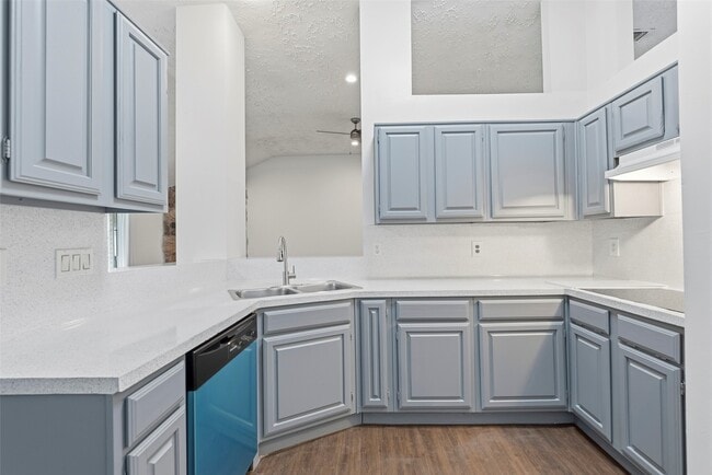 Building Photo - 16826 Carbridge Dr