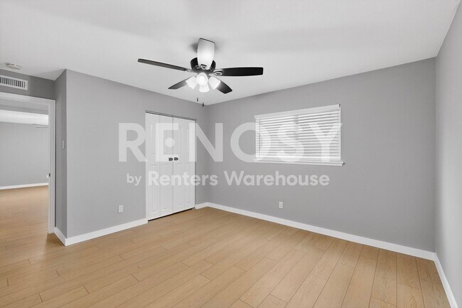 Building Photo - Carrollton GEM Ready For Move-in  ****Rent Concession - 2nd Month Free****