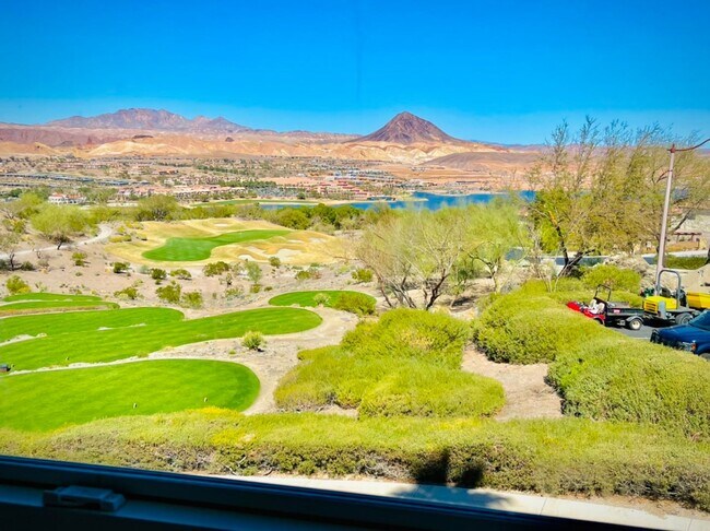 Building Photo - WONDERFULLY UPGRADED “GOLF VILLA” IN: GUAR...