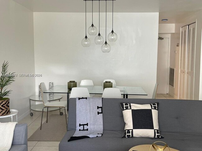 Building Photo - 9195 Collins Ave