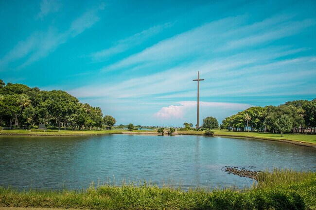 Building Photo - 27 Old Mission Ave