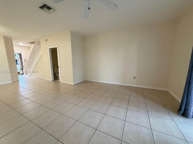 Building Photo - 8246 SW 27th St