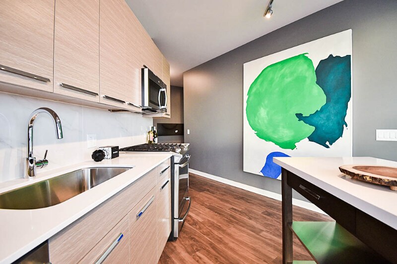 Building Photo - 17 S Halsted St