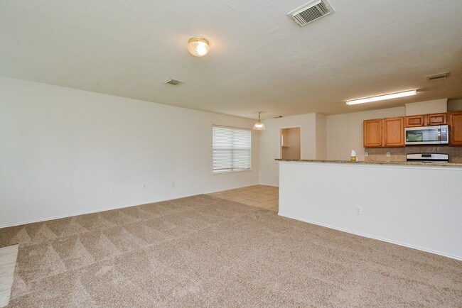 Building Photo - 18326 Thicket Grove Rd