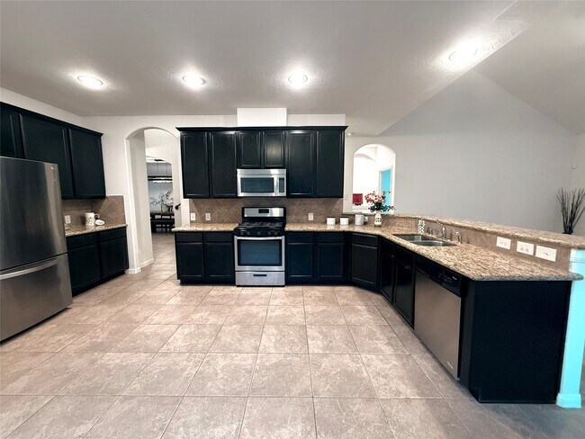 Building Photo - 30515 Woodson Trace Dr