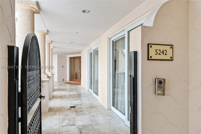 Building Photo - 5242 Fisher Island Dr