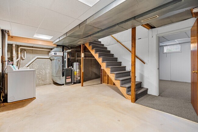 Building Photo - 206 Cardinal Ln