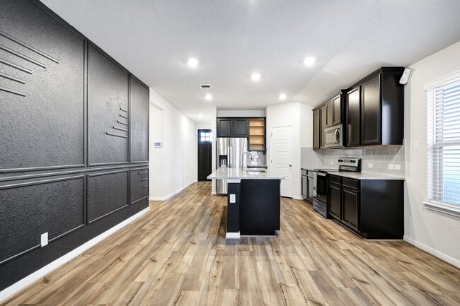 Building Photo - 3168 Junction Bay