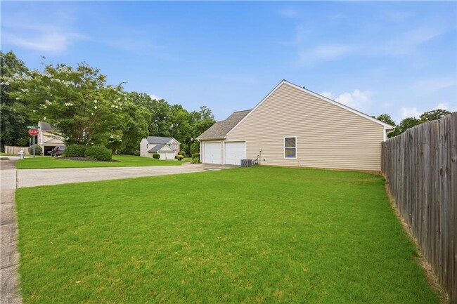 Building Photo - 1002 Pine Isle Ct