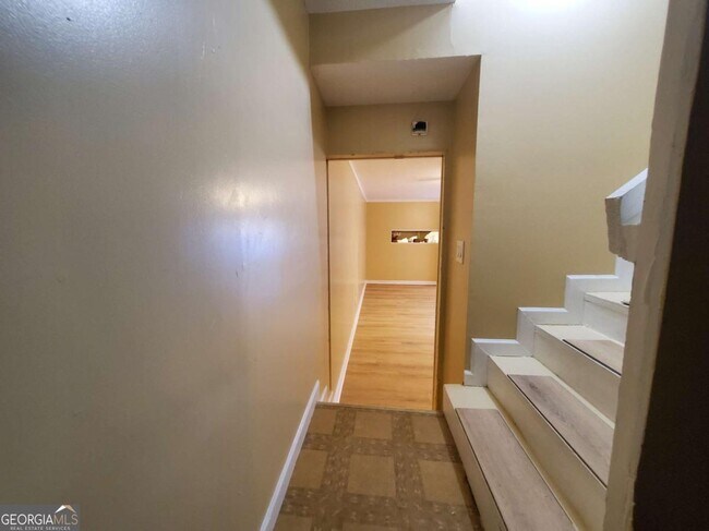 Building Photo - 2549 Dogwood Hills Ct
