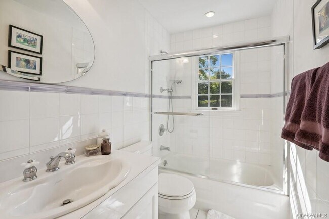 Building Photo - 39 Smugglers Path