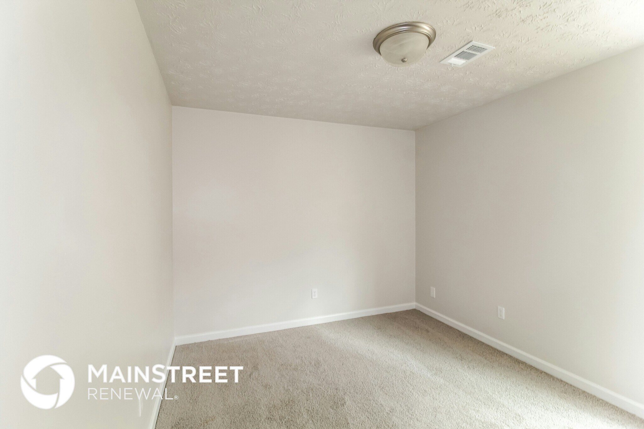 Building Photo - 1010 Overlook Dr