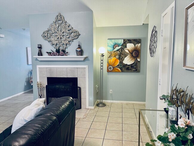 Building Photo - 118 Willoughby Ct