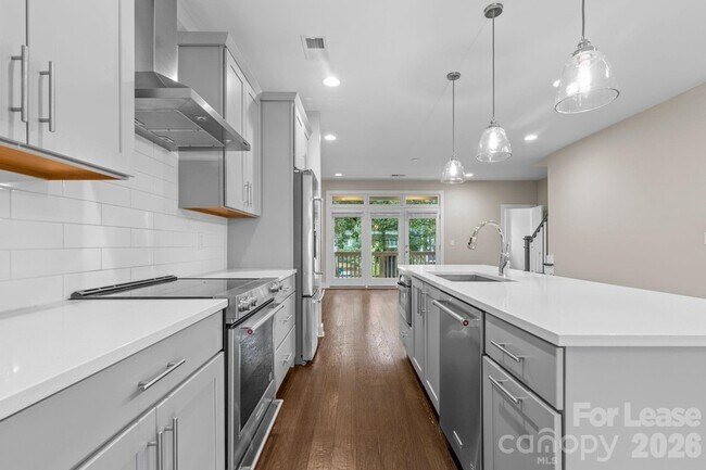Building Photo - 129 Grandin Rd