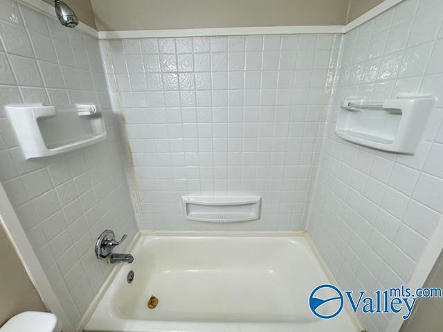 Building Photo - 2714 7th Ave SW