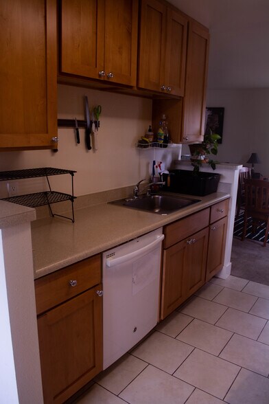 Washer - 1709 Baker Ct