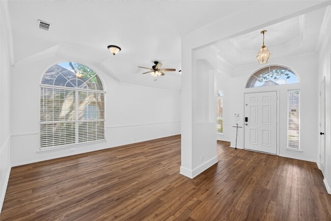 Building Photo - 7008 Jasper Dr