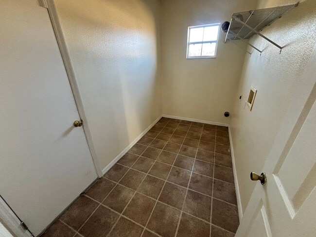 Building Photo - 3/2 Home in Sun Valley SW Ocala