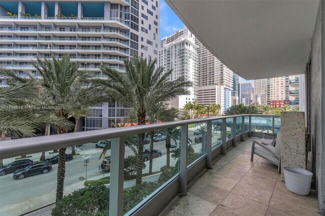 Building Photo - 1331 Brickell Bay Dr