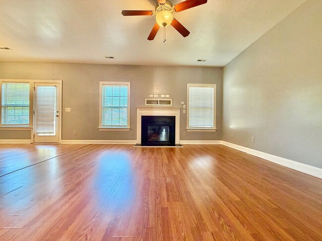 Building Photo - Spacious 3BR/2.5BA Home on Quiet Cul-de-Sac in Knightdale's Churchill Community