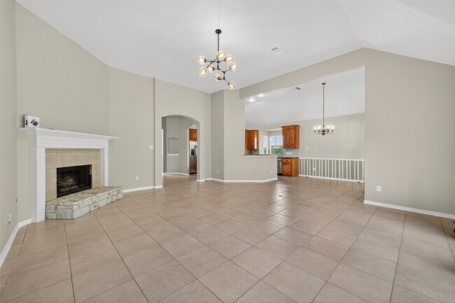 Building Photo - 2223 Fern Mist Ln