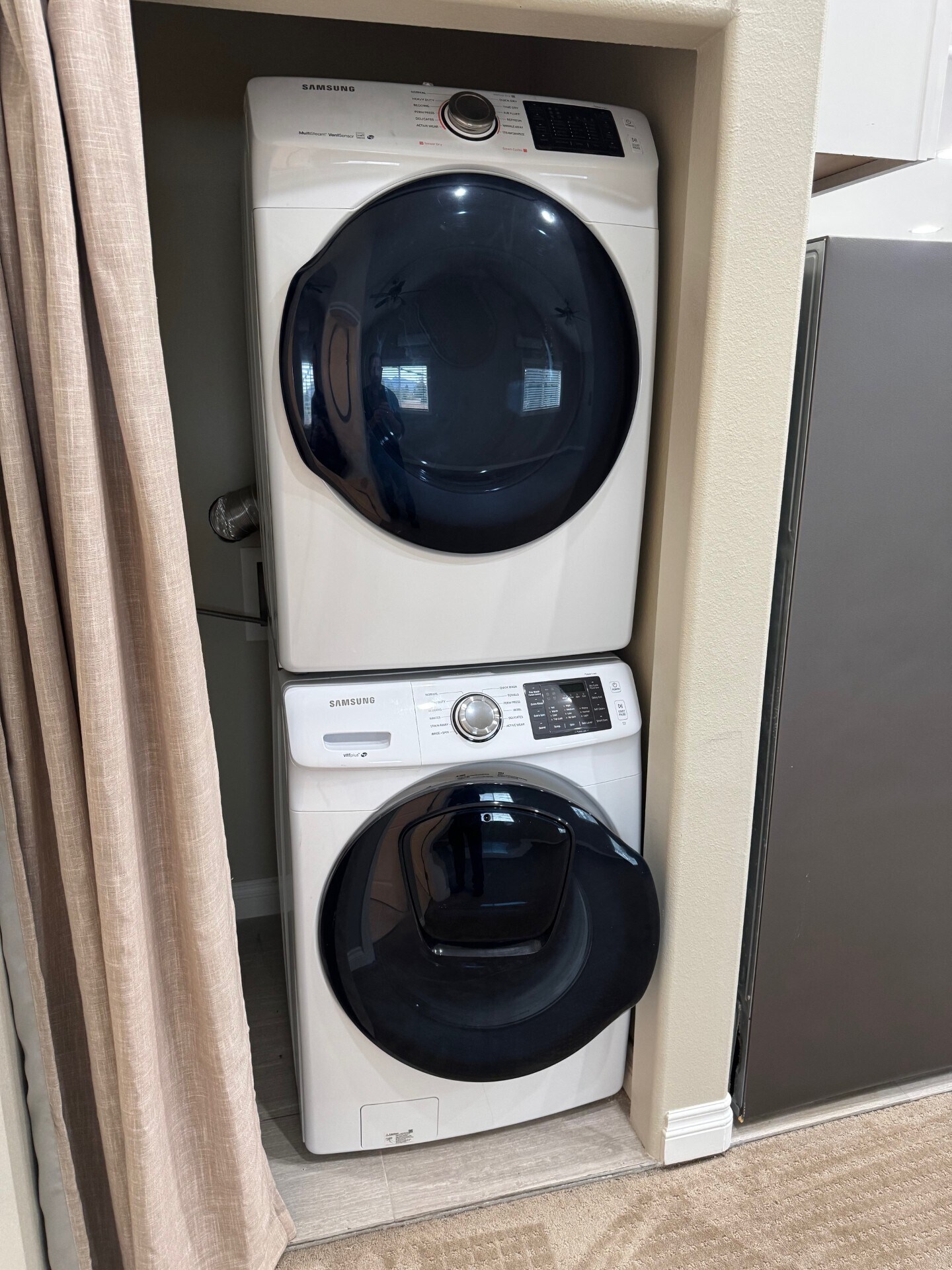 Building Photo - 16357 Vintage St