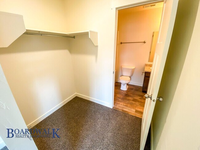 Building Photo - Stunning 3 Bed Townhome in Herriman